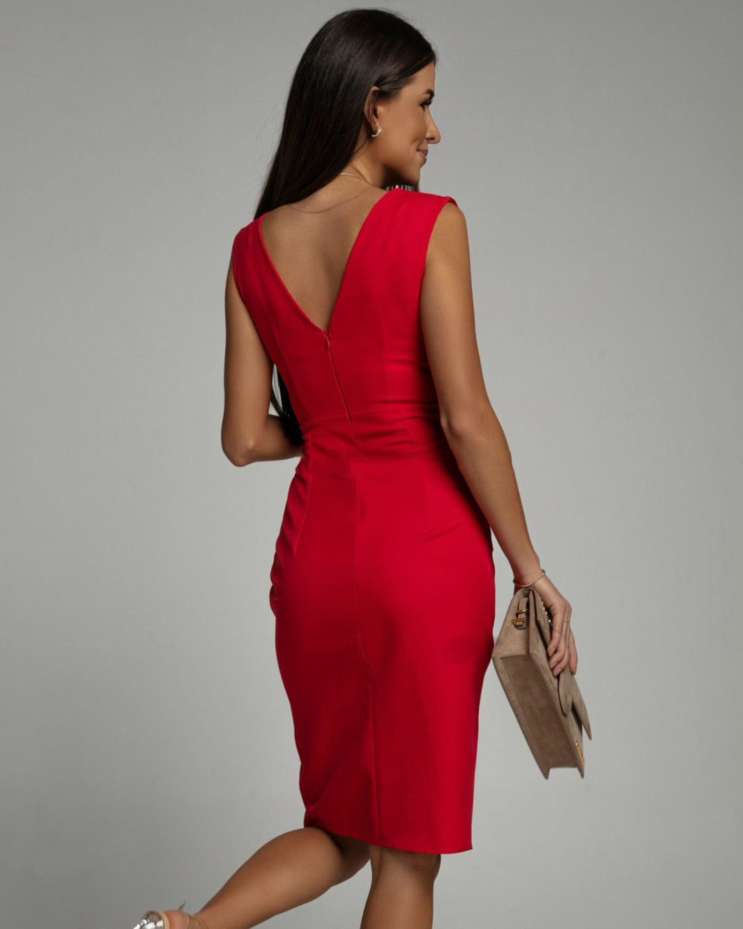 Amara™ | Figurbetontes Kleid mit V-Ausschnitt und Schlitz