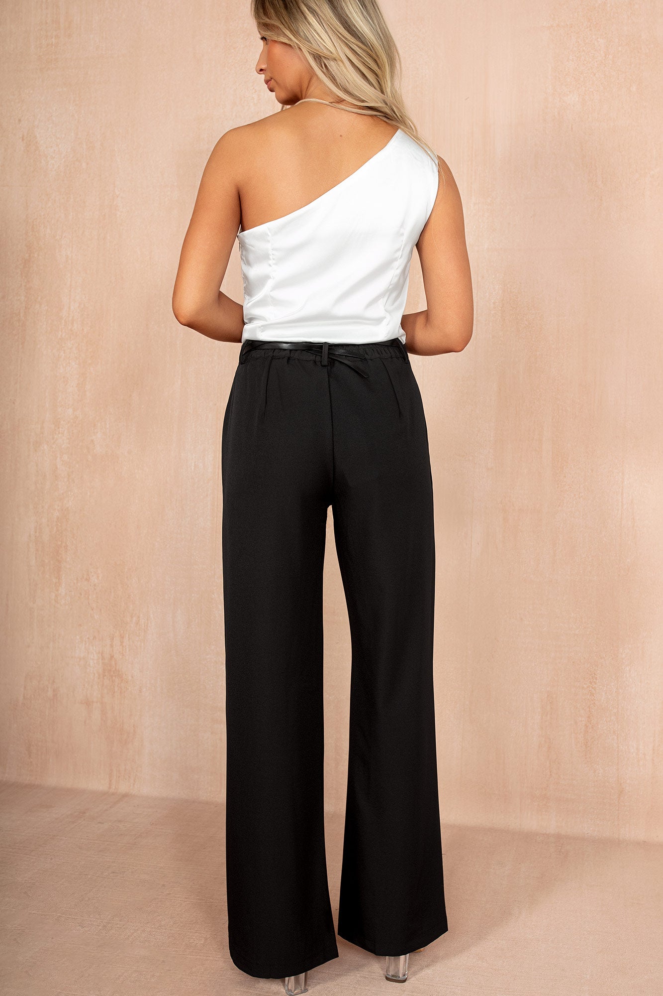 Calista™ | Schwarze weit geschnittene Hose mit Gürtel