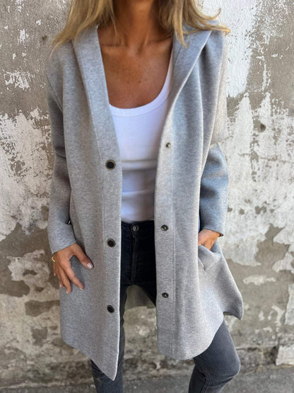 Adriana™ | Lange Strickjacke mit Knöpfen und Kapuze